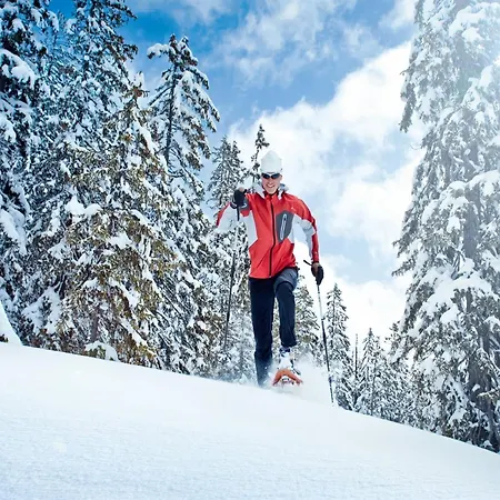 In Sankt Johann Near Slopes Шале *